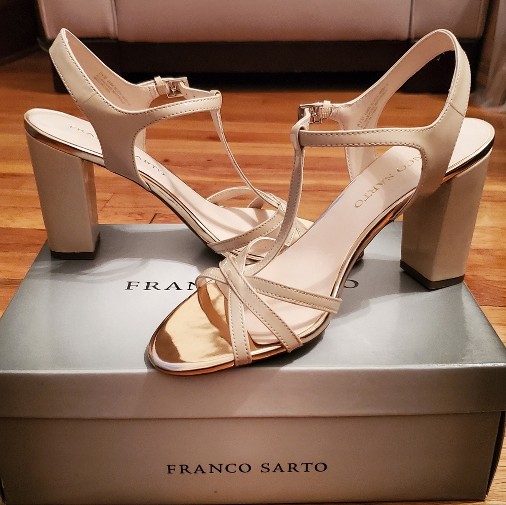 Franco Sarto Cream T-Strap Block Heel Sandals Size 8.5 New